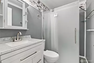 5922 184th Lane SW, Rochester, WA 98579 - Photo 16