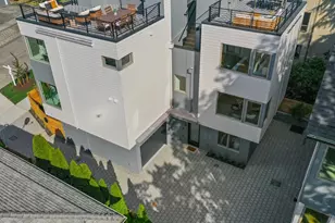 307 NW 52nd St, Seattle, WA 98107 - Photo 2