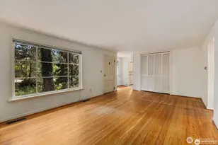 9525 7th Ave NW, Seattle, WA 98117 - Photo 8