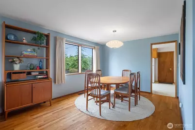 9612 55th Avenue S, Seattle, WA 98118 - Photo 8