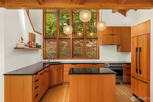 4140 Lytle Rd NE, Bainbridge Island, WA 98110 - Photo 6