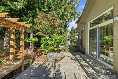 1453 244th Place SE, Sammamish, WA 98075 - Photo 38