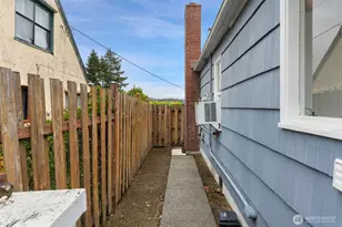 2447 N Wycoff Ave, Bremerton, WA 98312 - Photo 30