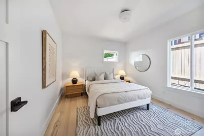 317 NE 58th Street, Seattle, WA 98105 - Photo 16