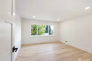 317 NE 58th St, Seattle, WA 98105 - Photo 22
