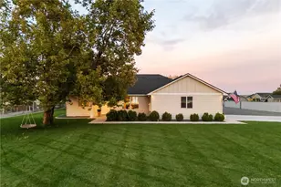 2467 Hanson Loop, Burbank, WA 99323 - Photo 2
