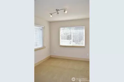 935 N 98th Street #A, Seattle, WA 98103 - Photo 8