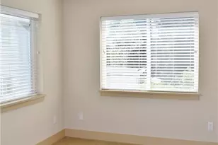 935 N 98th St, Seattle, WA 98103 - Photo 8