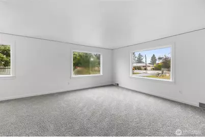 305 N Township Street, Sedro Woolley, WA 98284 - Photo 8