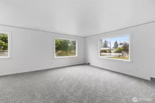 305 N Township St, Sedro Woolley, WA 98284 - Photo 8