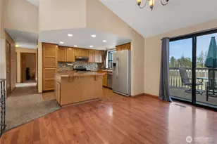 1525 148th St E, Tacoma, WA 98445 - Photo 6