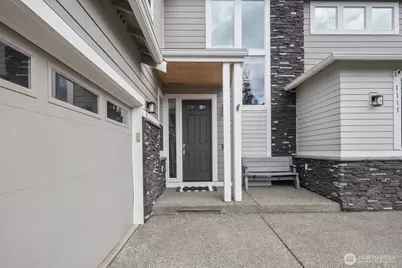1113 25th Avenue Ct SW, Puyallup, WA 98373 - Photo 2