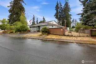 3210 Scenic Dr SE, Auburn, WA 98092 - Photo 2