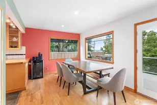 708 Highland Dr, Bellingham, WA 98225 - Photo 12