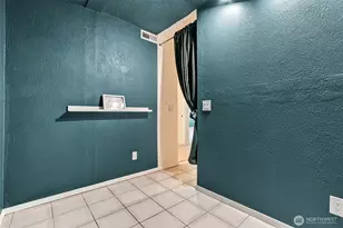 525 Broadway, Tacoma, WA 98402 - Photo 14