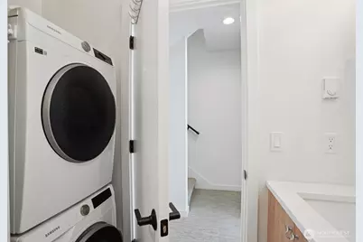 6211 12th Avenue NE, Seattle, WA 98115 - Photo 32