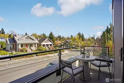 6211 12th Avenue NE, Seattle, WA 98115 - Photo 4
