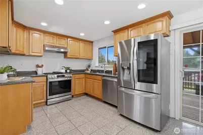 2406 166th Ave NE, Bellevue, WA 98008 - Photo 10