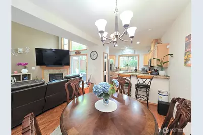 18866 108th Lane SE, Renton, WA 98055 - Photo 8