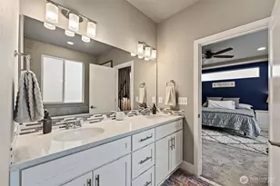 14708 199th Ave E, Bonney Lake, WA 98391 - Photo 32