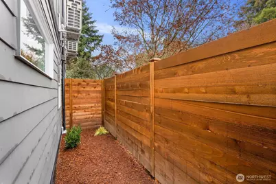 806 B S Rose Street, Seattle, WA 98108 - Photo 14