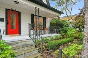 1812 6th Ave W, Seattle, WA 98119 - Photo 2