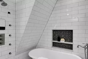 1812 6th Ave W, Seattle, WA 98119 - Photo 18