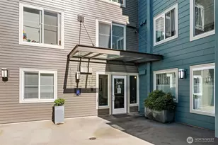 300 10th Ave, Seattle, WA 98122 - Photo 2
