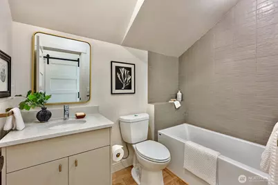 1705 Martin Luther King Jr Way, Seattle, WA 98122 - Photo 18