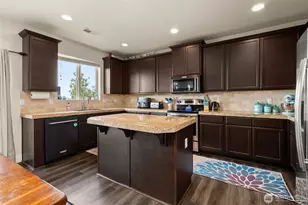 2507 189th St Ct E, Tacoma, WA 98445 - Photo 10