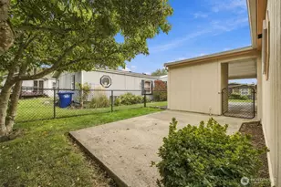 1807 138 St E, Tacoma, WA 98445 - Photo 18