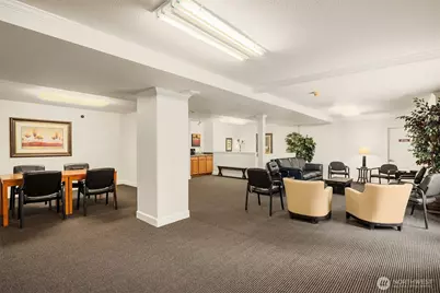 2760 76th Avenue SE #402, Mercer Island, WA 98040 - Photo 24