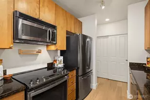 2760 76th Ave SE, Mercer Island, WA 98040 - Photo 18