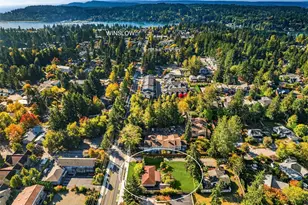 1129 Madison Ave N, Bainbridge Island, WA 98110 - Photo 16