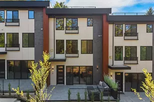 286 118th Ave SE, Bellevue, WA 98005 - Photo 1