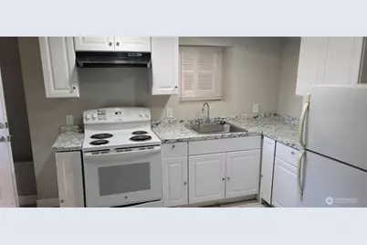 615 Martin Luther King Jr Way #C, Tacoma, WA 98405 - Photo 2