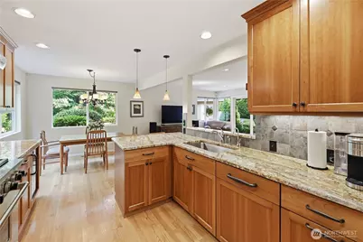 18202 NE 191st Street, Woodinville, WA 98077 - Photo 10