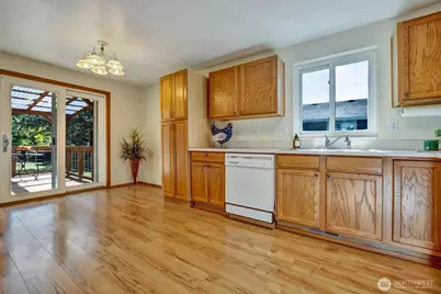 203 N Bogart Avenue, Granite Falls, WA 98252 - Photo 10