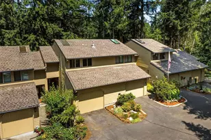 1314 Evergreen Park Dr SW, Olympia, WA 98502 - Photo 4