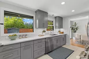 3429 40th Ave W, Seattle, WA 98199 - Photo 14