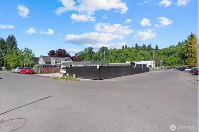 538 Railroad Avenue S, Kent, WA 98032 - Photo 2