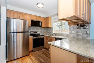 126 W Casino Rd #9, Everett, WA 98204 - Photo 6