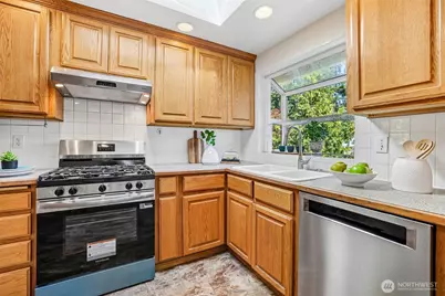 5508 155th Avenue NE, Redmond, WA 98052 - Photo 8