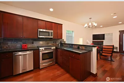 1835 24th Ave #B, Seattle, WA 98122 - Photo 10