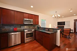 1835 24th Ave, Seattle, WA 98122 - Photo 10
