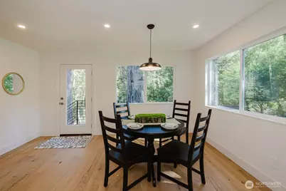 6338 Blakely Avenue NE, Bainbridge Island, WA 98110 - Photo 10