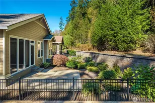 14721 Knoll Park Ct E, Bonney Lake, WA 98391 - Photo 28