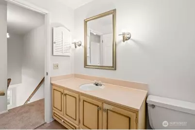 1420 Bellevue Way SE #8, Bellevue, WA 98004 - Photo 18