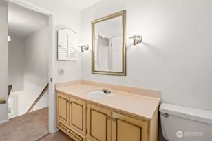 1420 Bellevue Way SE, Bellevue, WA 98004 - Photo 18
