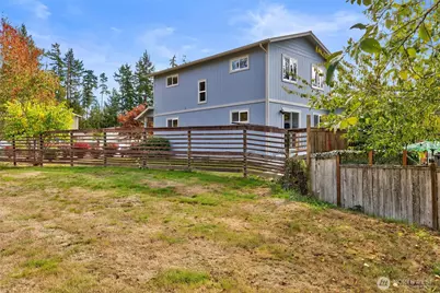 300 NE Max William Loop, Poulsbo, WA 98370 - Photo 26